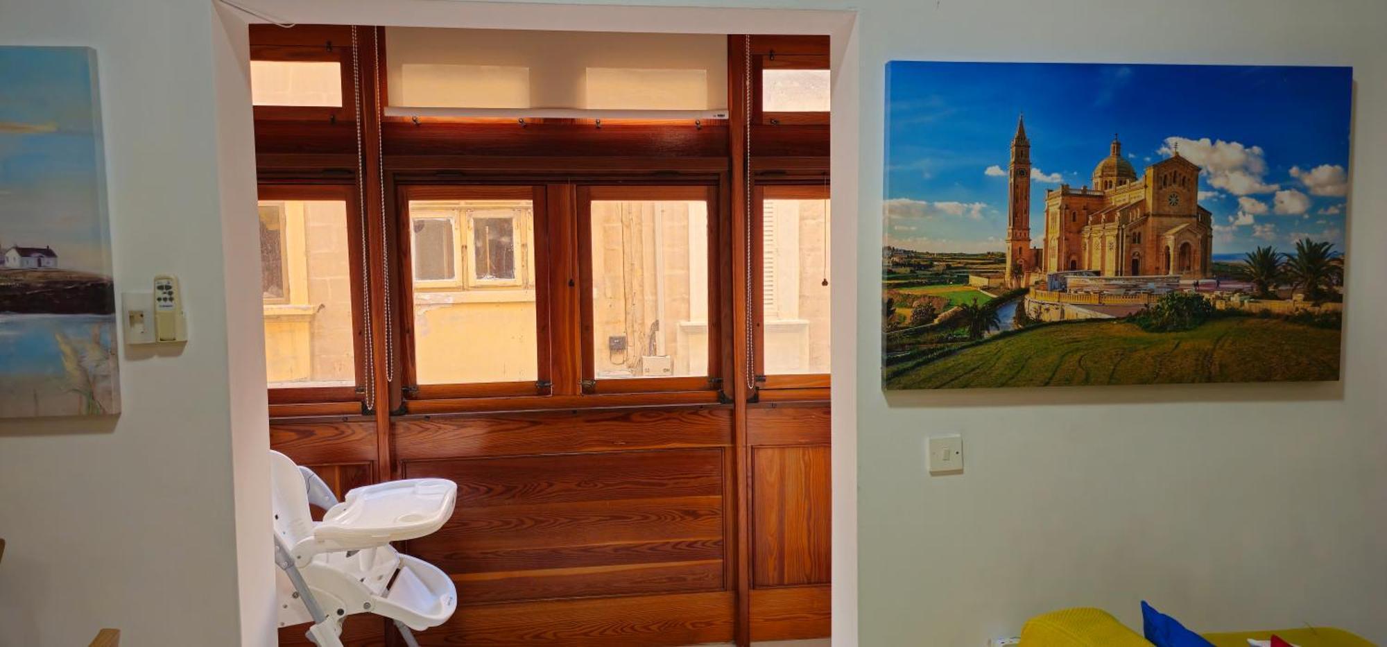 3 Floors Villa On Promenade 4 Bedrooms 3 Bathrooms Слима Экстерьер фото