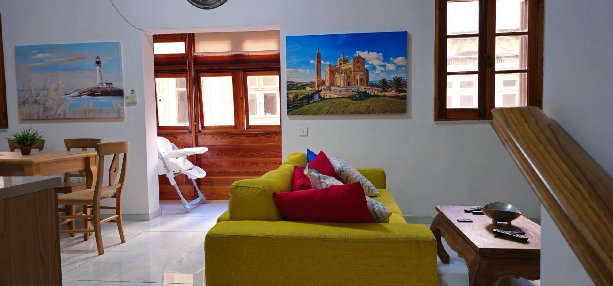 3 Floors Villa On Promenade 4 Bedrooms 3 Bathrooms Слима Экстерьер фото