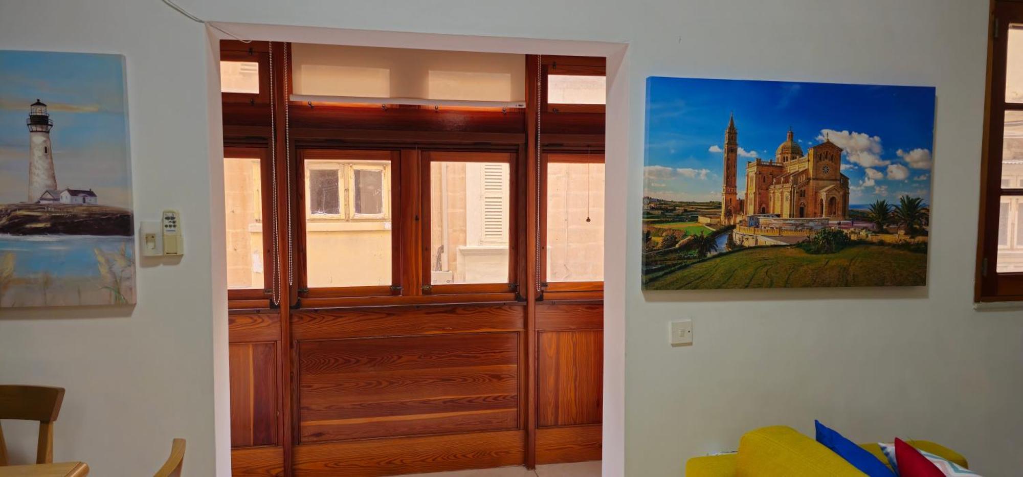 3 Floors Villa On Promenade 4 Bedrooms 3 Bathrooms Слима Экстерьер фото