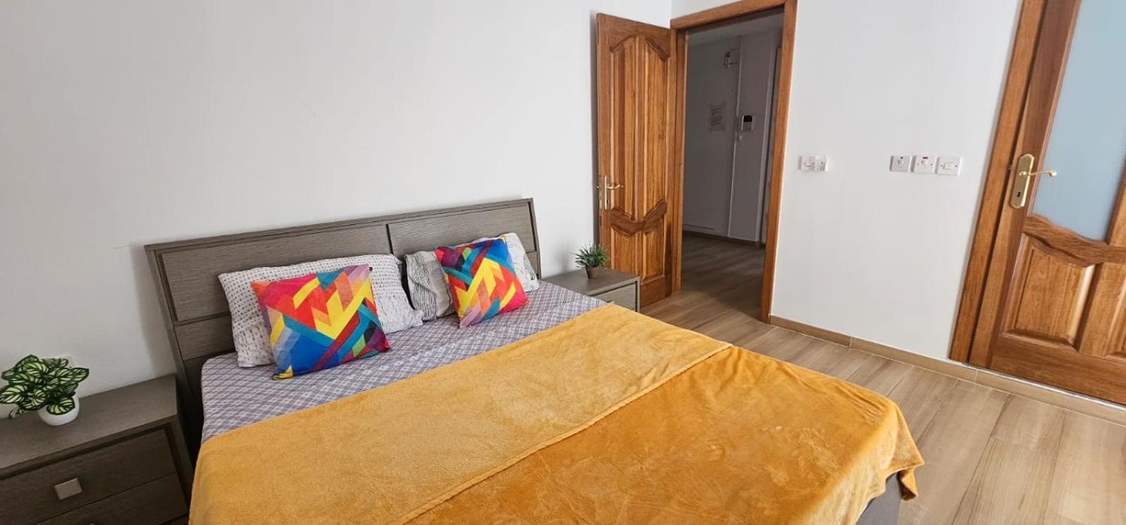 3 Floors Villa On Promenade 4 Bedrooms 3 Bathrooms Слима Экстерьер фото