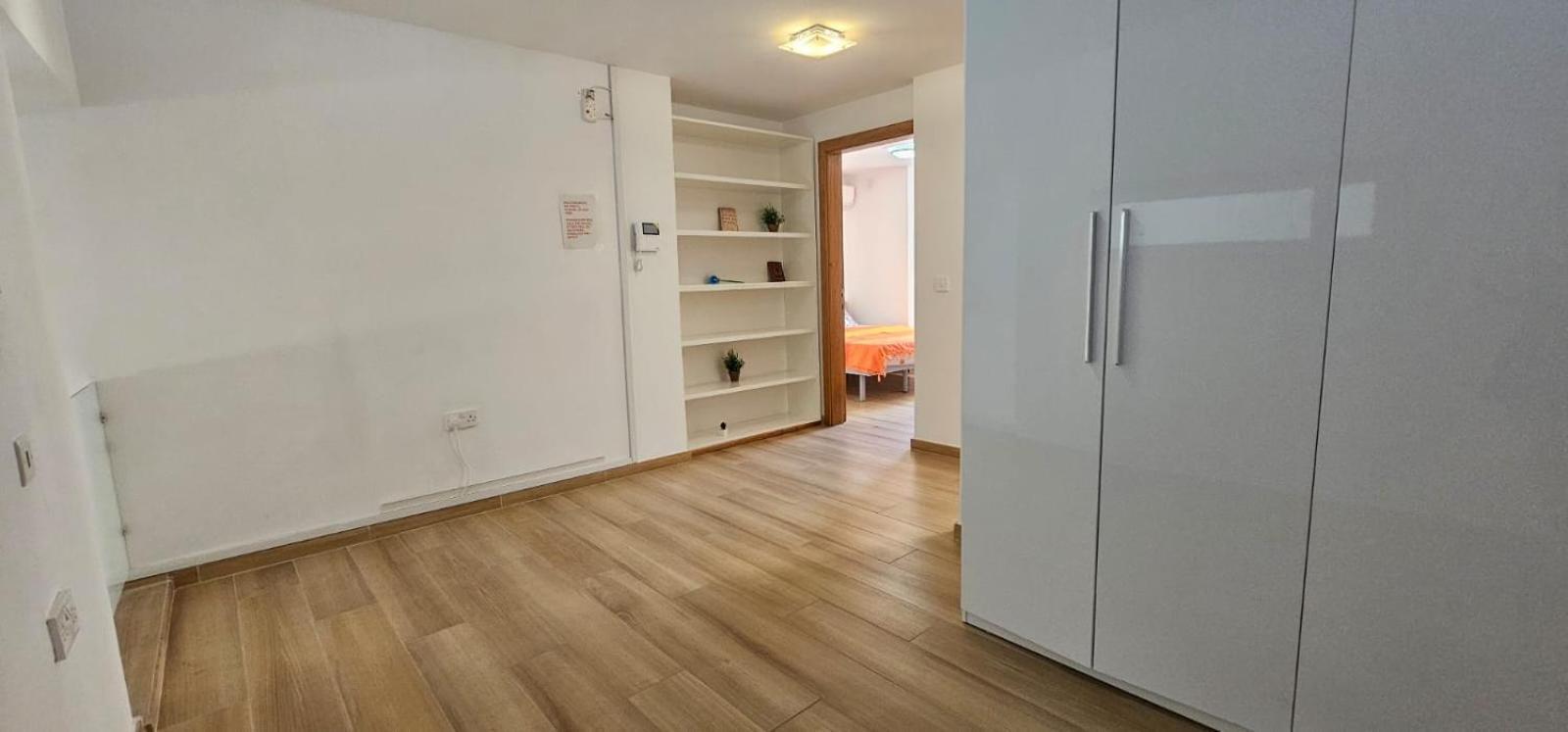3 Floors Villa On Promenade 4 Bedrooms 3 Bathrooms Слима Экстерьер фото